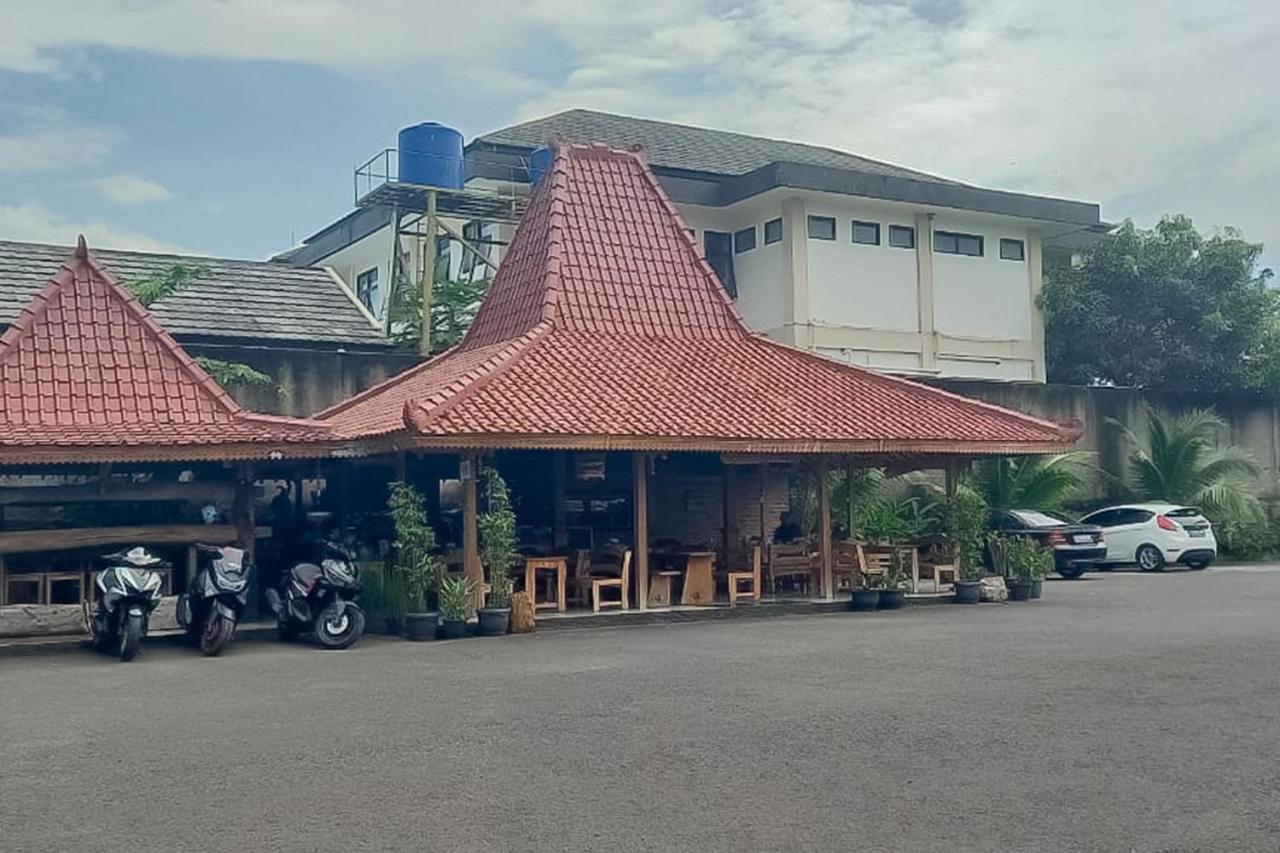 Reddoorz Syariah Near Tugu Lampu Gentur Cianjur Exterior foto