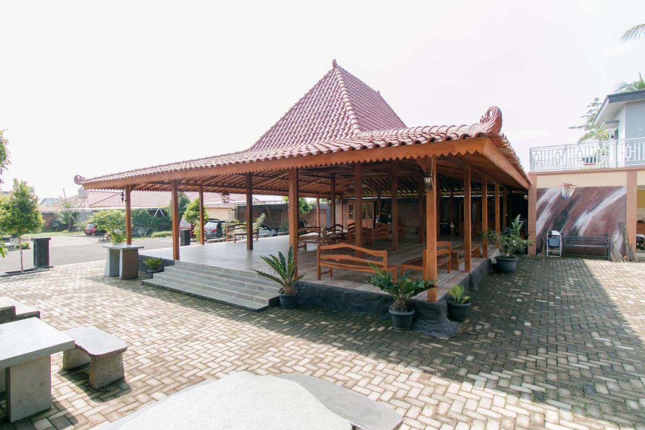 Reddoorz Syariah Near Tugu Lampu Gentur Cianjur Exterior foto