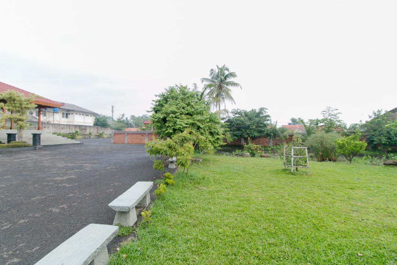 Reddoorz Syariah Near Tugu Lampu Gentur Cianjur Exterior foto